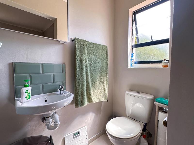 3 Bedroom Property for Sale in Wellway Park East Western Cape